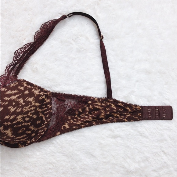 Victoria's Secret Animal Print Lined Demi Bra - Picture 2 of 10